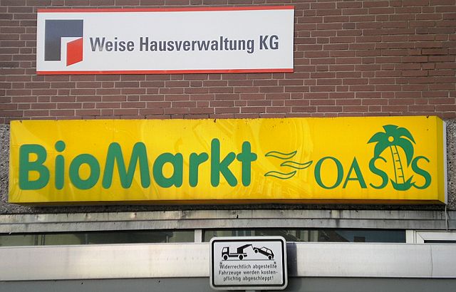Weise Hausverwaltung KG, BioMarkt Oasis, Unberechtigt abgestellte Fahrzeuge weren kostenpflichtig abgeschleppt