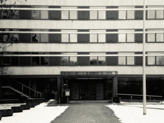 Ein Verwaltungsgebäude in Hannover (Waterlooplatz, frühere Bezirksregierung)